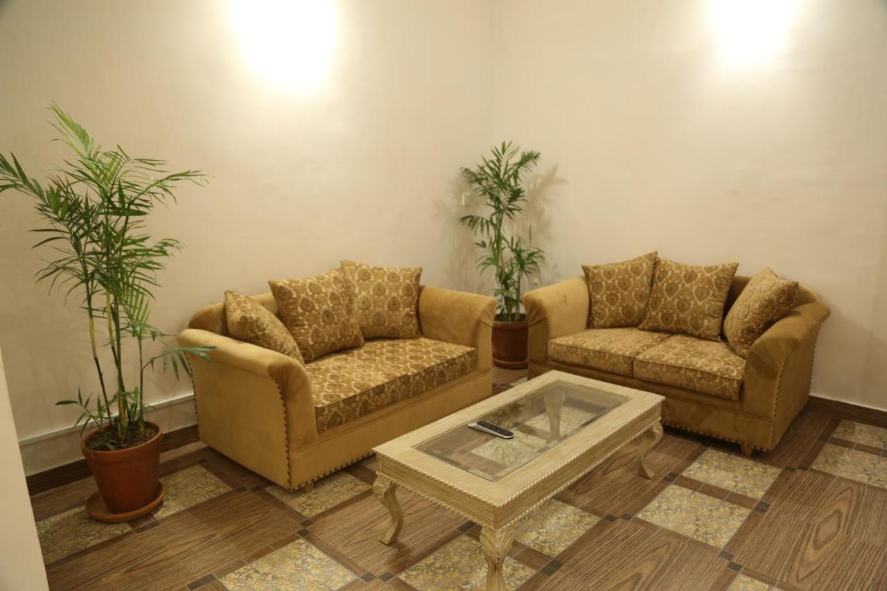 Royal Grace Guest House Islamabad Exterior photo